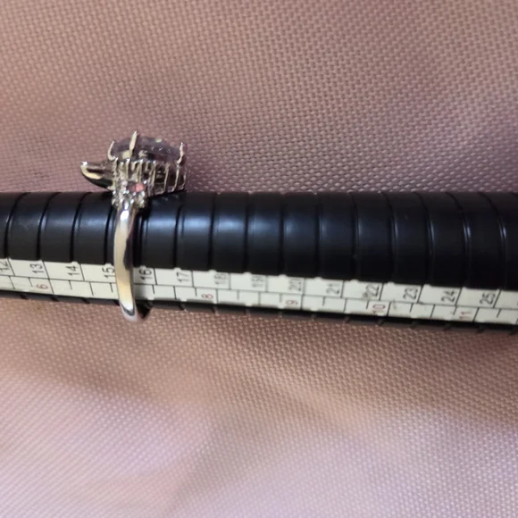 Claire's Silver Geometric Ring with Polished Finish - Picture 3 of 3